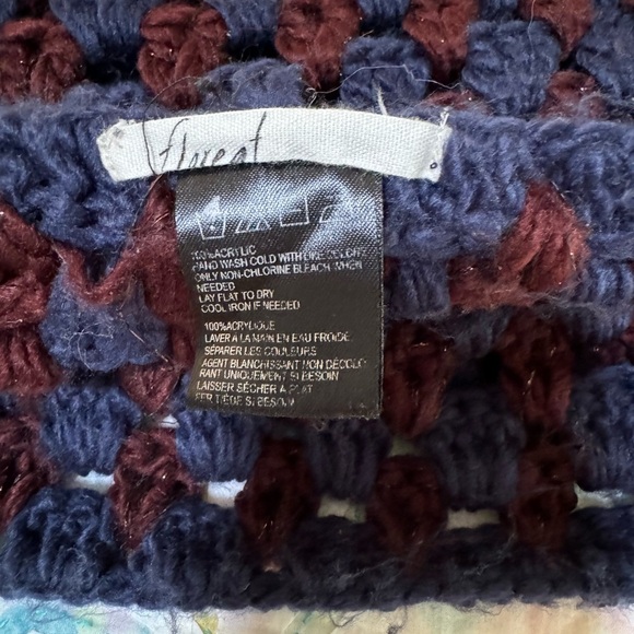 Floreat for Anthropologie Blue & Burgundy 
Crochet Infinity Scarf. - Picture 4 of 11